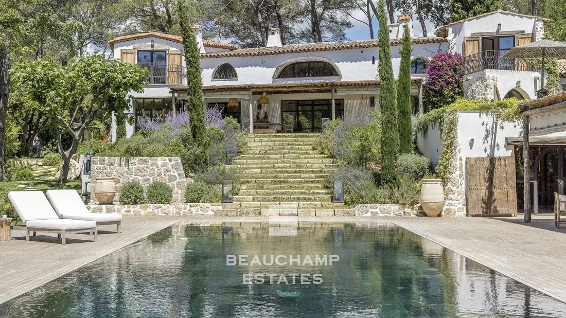 Villa à Mougins, Provence-Alpes-Côte d'Azur, France 1 - 14377723