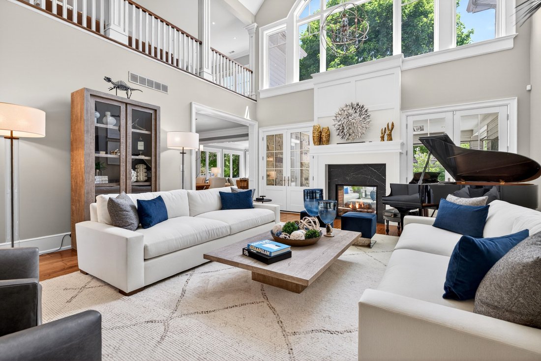 House in Burlington, Ontario, Canada 5 - 18210502