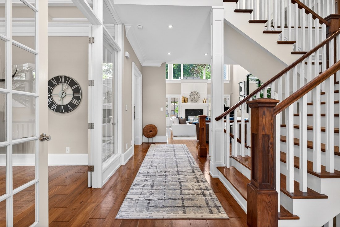 House in Burlington, Ontario, Canada 3 - 18210502