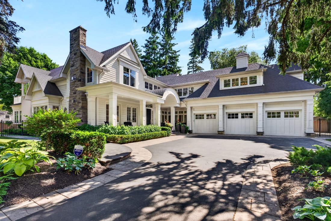 House in Burlington, Ontario, Canada 1 - 18210502
