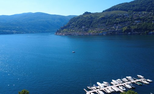 Land in Brusino Arsizio, Ticino, Switzerland 1