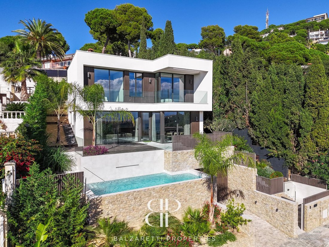Villa in Lloret de Mar, Catalonia, Spain 1 - 18210882