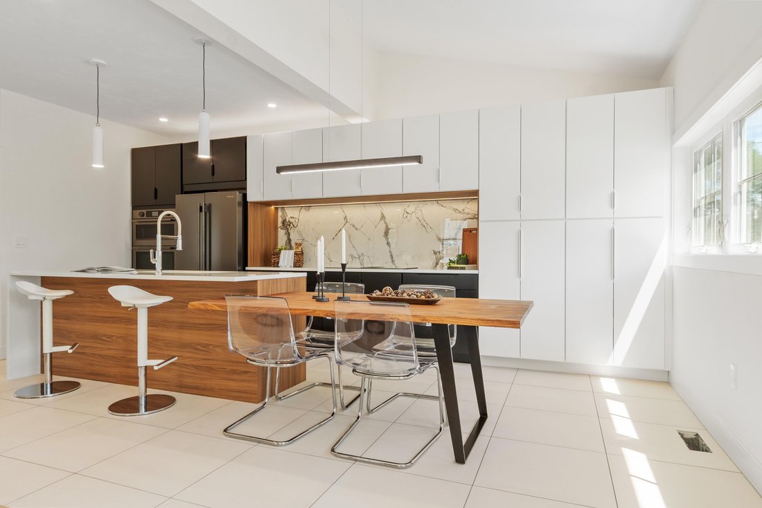Condo in Bedford, Massachusetts, United States 2 - 18210475