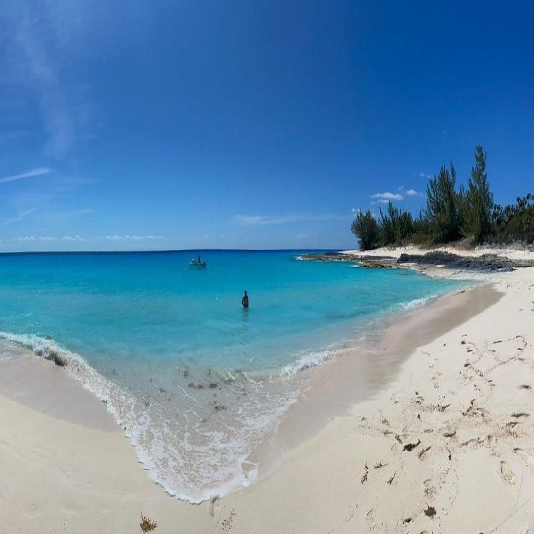 Land in Port Nelson, Rum Cay, The Bahamas 4 - 18210779