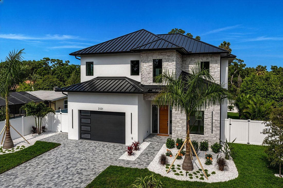 Sarasota, Florida, United States 5 - 18210471