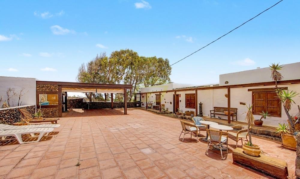 Villa in Tias, Canary Islands, Spain 5 - 18210231