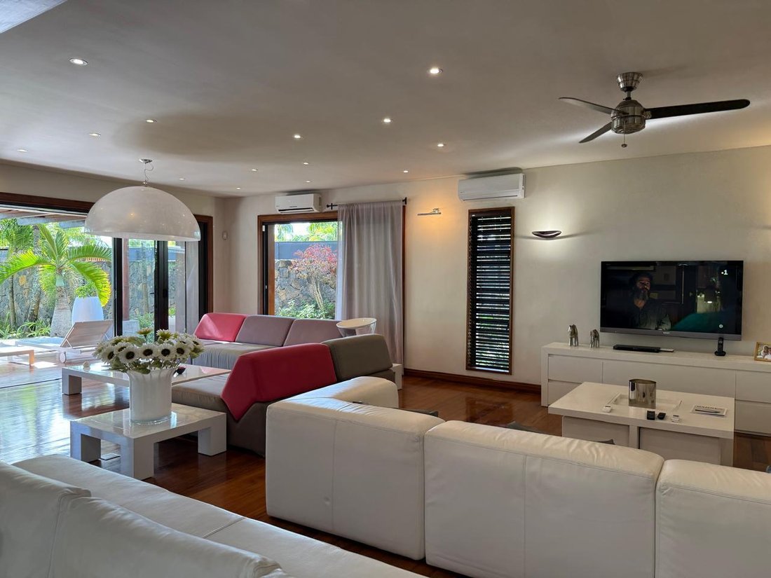 Villa in Grand Baie, Rivière du Rempart District, Mauritius 5 - 18209903