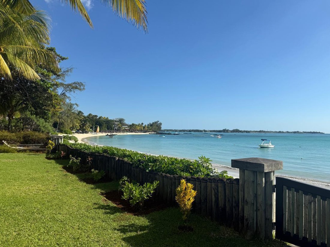 Villa in Grand Baie, Rivière du Rempart District, Mauritius 1 - 18209903