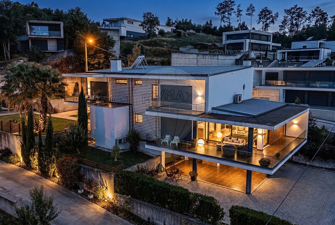 Villa in Orgens, Viseu District, Portugal 1 - 16969708