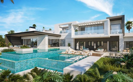 Villa in Estepona, Andalusia, Spain 1