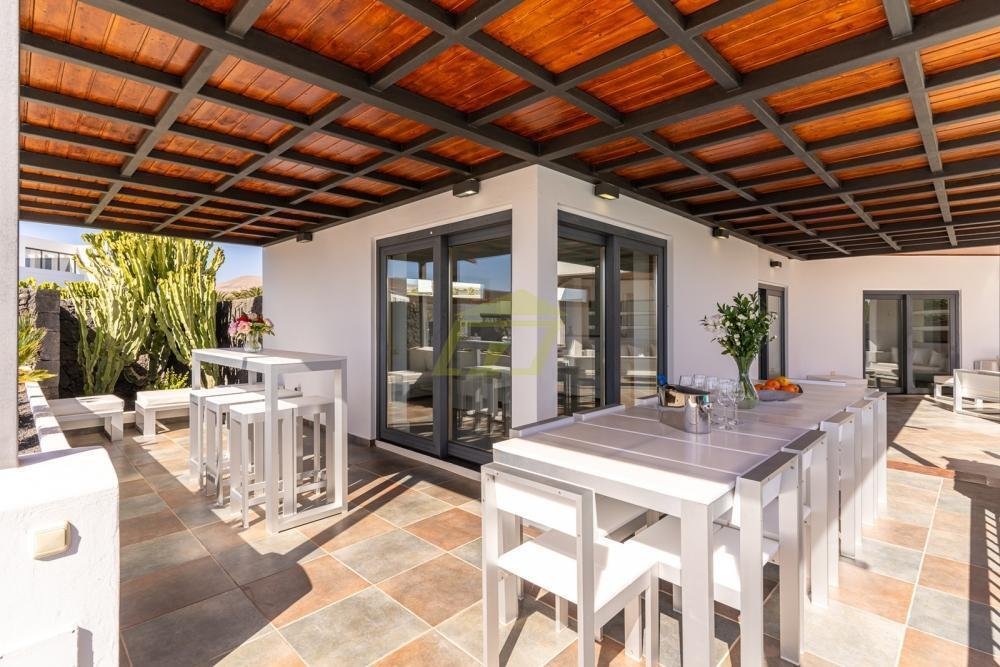 Villa in Yaiza, Canary Islands, Spain 2 - 18210069