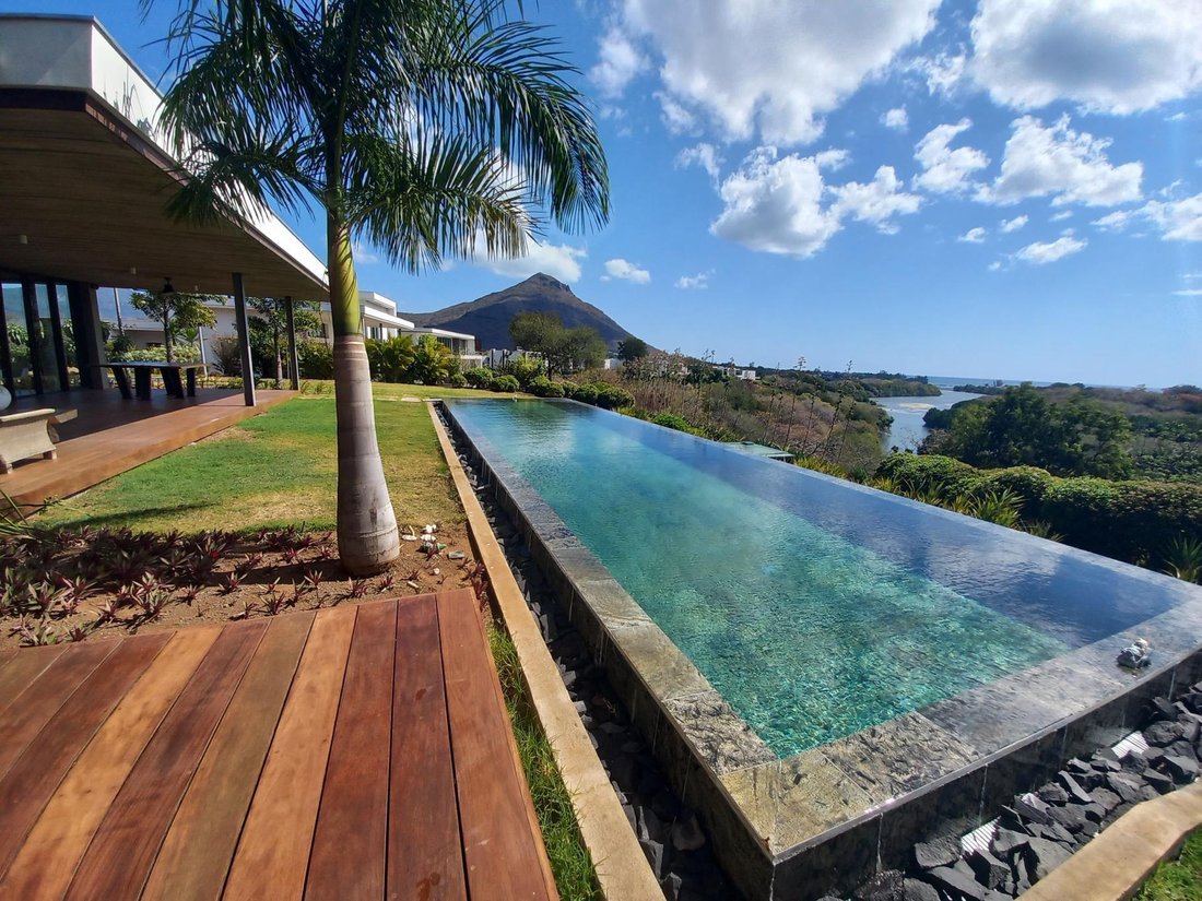 Villa in Tamarin, Black River, Mauritius 1 - 18209986