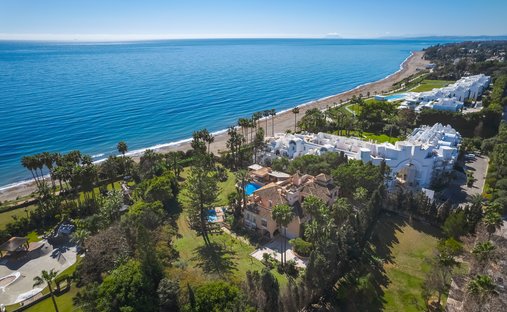 Villa en Estepona, Andalucía, España 1