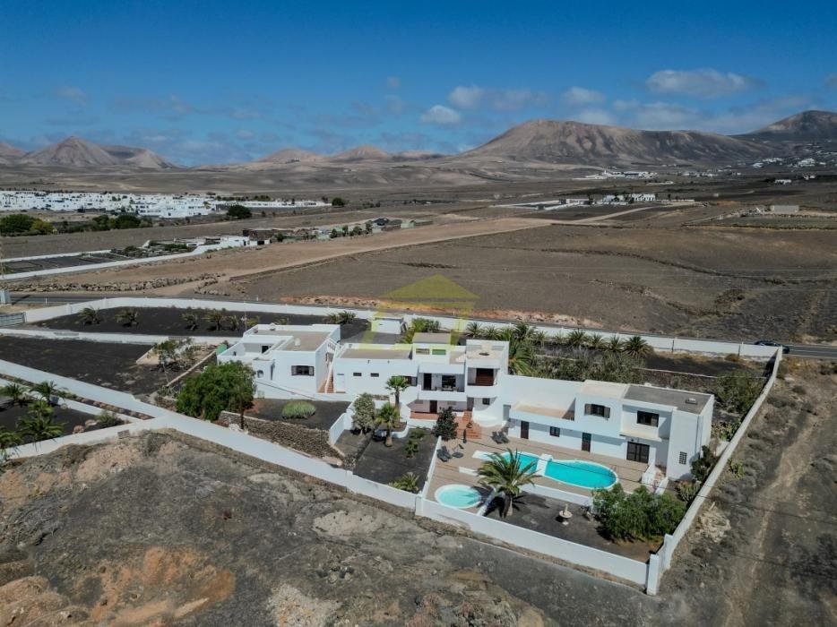 Villa in Tias, Canary Islands, Spain 4 - 18210169