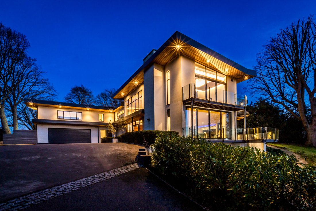 House in Langton Green, England 3 - 18210070