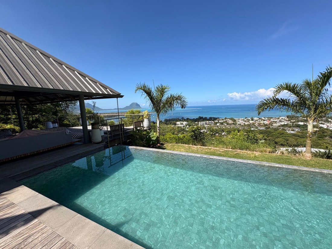 Villa in Black River, Rivière Noire District, Mauritius 1 - 18209993