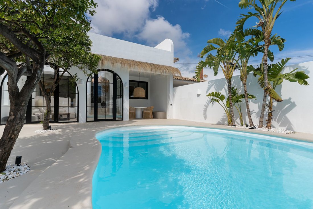 Villa in Torremolinos, Andalusia, Spain 1 - 16622446