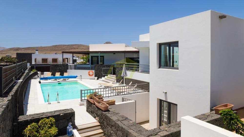 Villa in Yaiza, Canary Islands, Spain 1 - 18210060