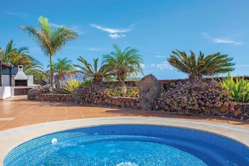 Villa in Playa Blanca, Yaiza, Spain 5 - 18210075