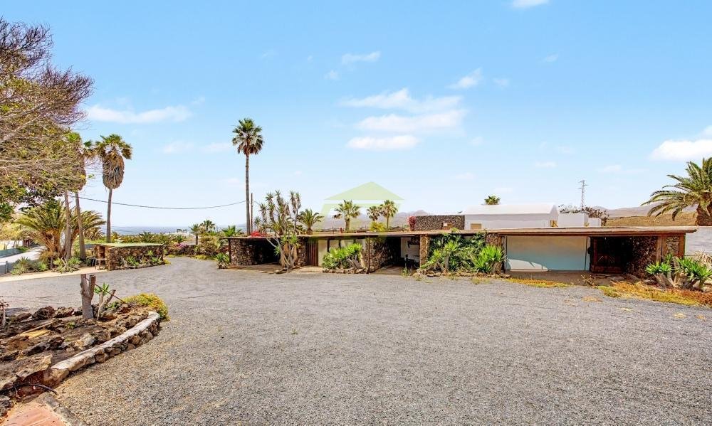 Villa in Tias, Canary Islands, Spain 2 - 18210231