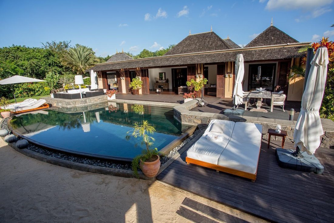 Villa in Tamarin, Distretto di Black River, Mauritius 1 - 18209983