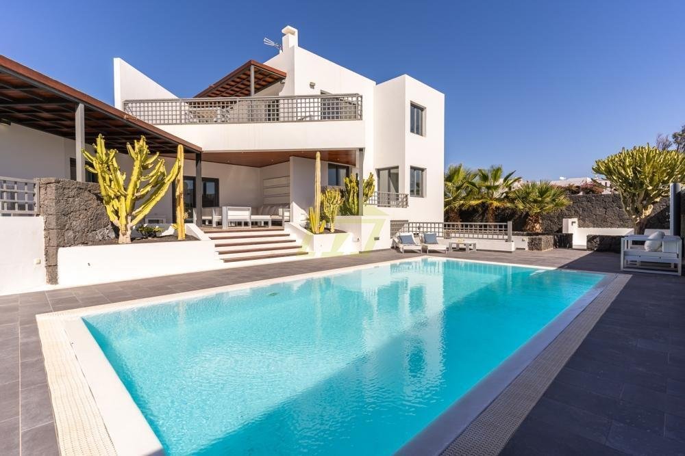 Villa in Yaiza, Canary Islands, Spain 1 - 18210069