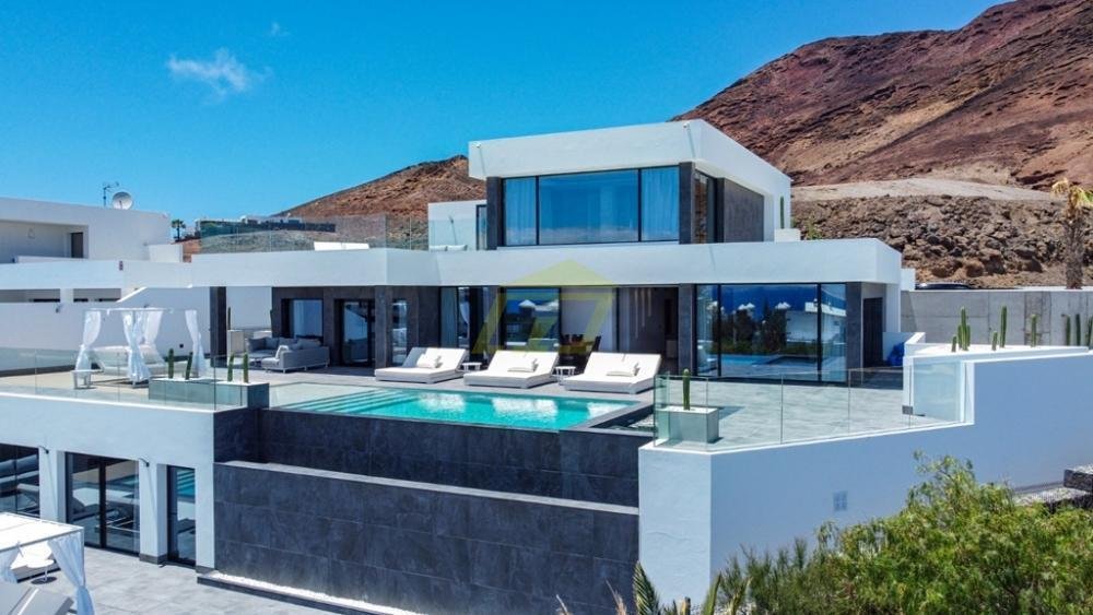 Villa in Playa Blanca, Yaiza, Spain 4 - 18210079