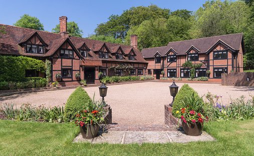 House in Seer Green, England 1
