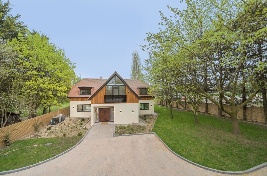 House in Stanmore, Harrow, England 1 - 18210129