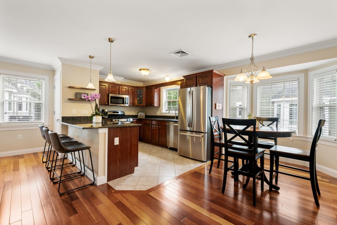 Condo in Quincy, Massachusetts, United States 3 - 18210465