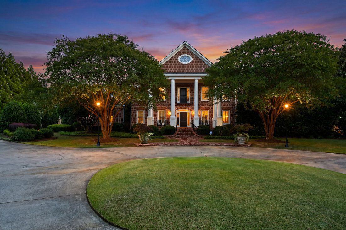 Simpsonville, South Carolina, United States 1 - 18210470