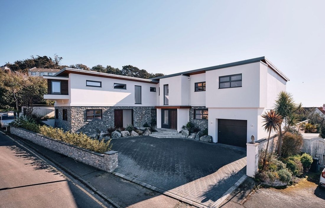 House in Jersey, St Brelade, Jersey 1 - 18210017