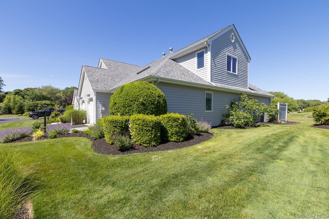Condo in Calverton, New York, United States 2 - 18210743