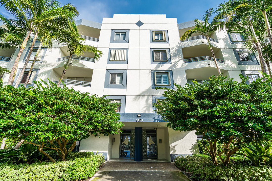 Condo in Miami Beach, Florida, United States 1 - 18210189