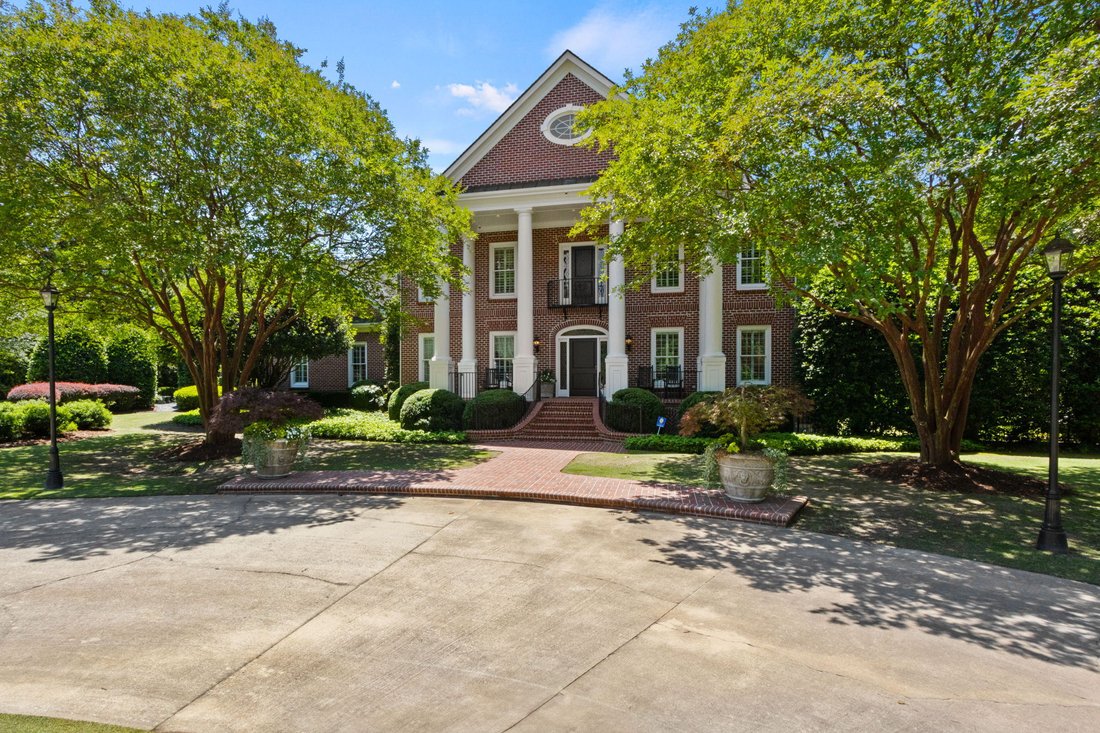 Simpsonville, South Carolina, United States 2 - 18210470