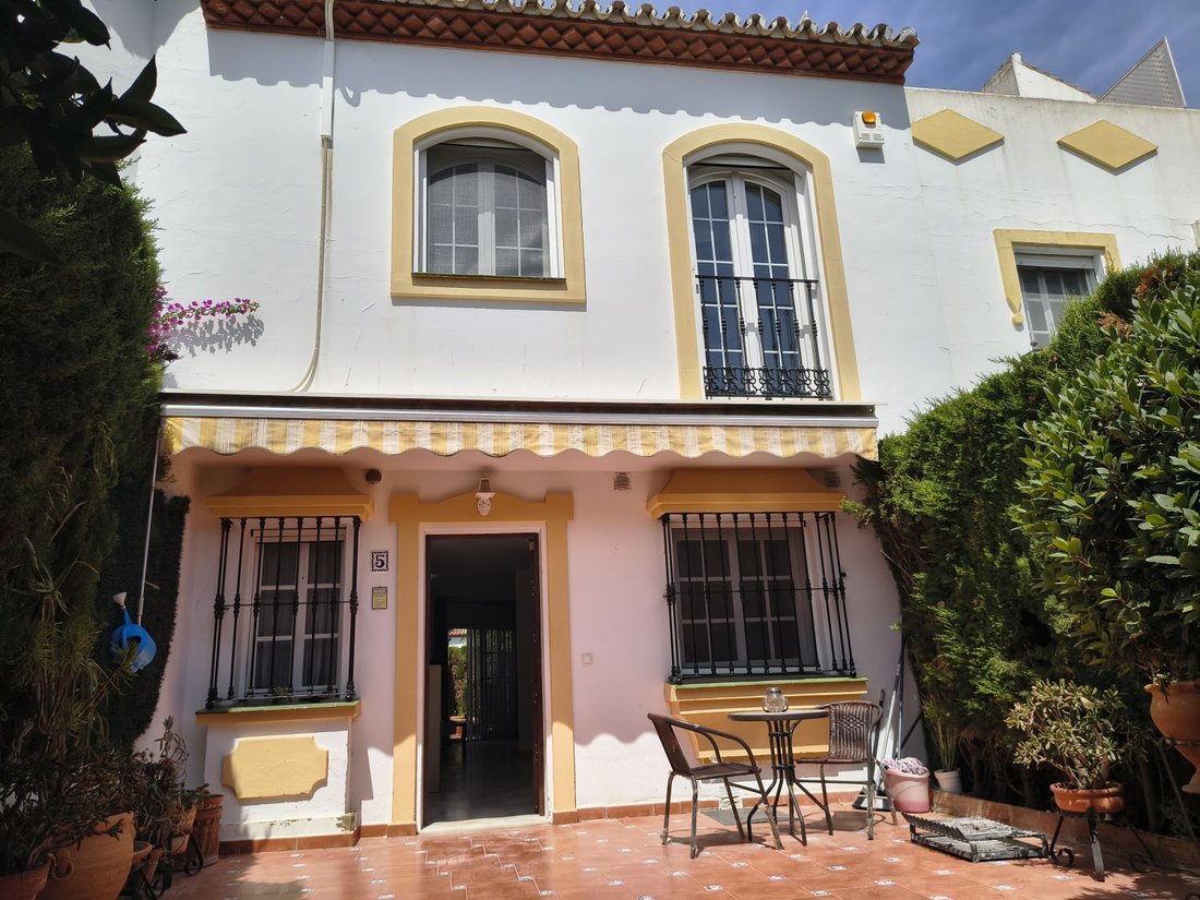 Townhouse in Cancelada, Estepona, Andalusia 1 - 18210267