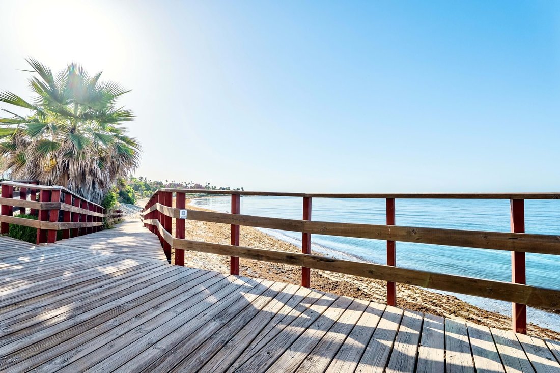 Apartment in Gualdalmansa, Estepona, Andalusia 5 - 18105752