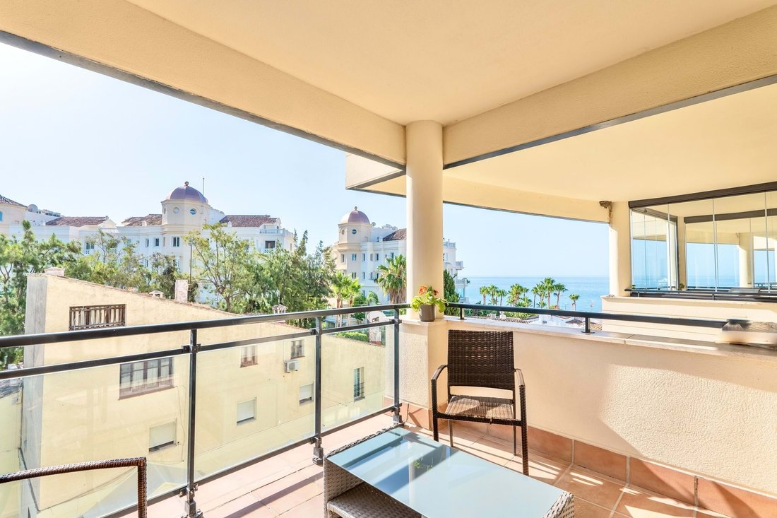 Apartment in Gualdalmansa, Estepona, Andalusia 4 - 18105752