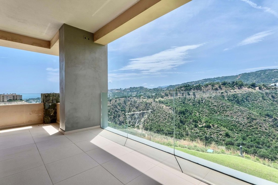 Apartment in El Madroñal, Benahavis, Spain 3 - 15724348