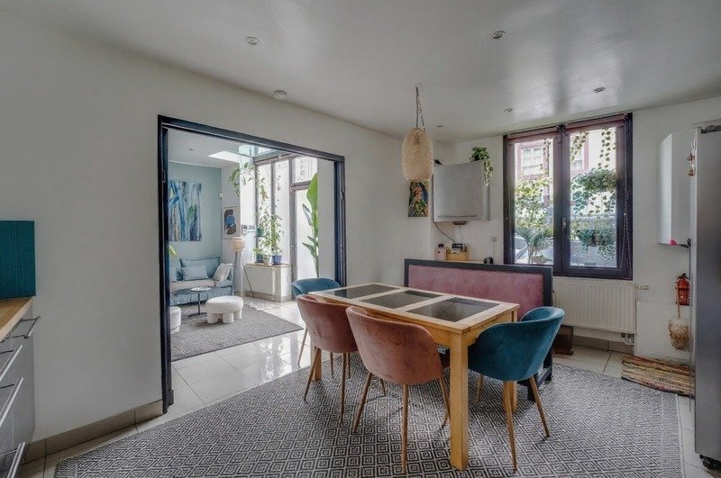 Apartment in Arrondissement of Bobigny, Ile-de-France, France 4 - 18213178