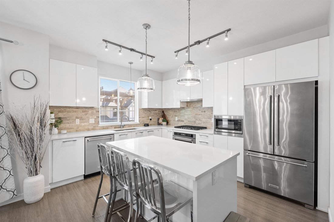House in Coquitlam, British Columbia, Canada 5 - 18211612