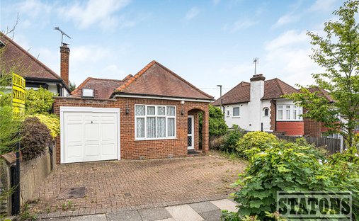 Bungalow in Cockfosters, Enfield, England 1