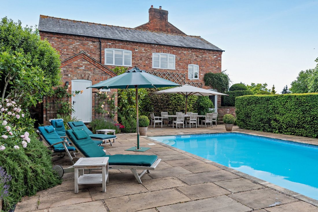 House in Telford, England 4 - 17683042