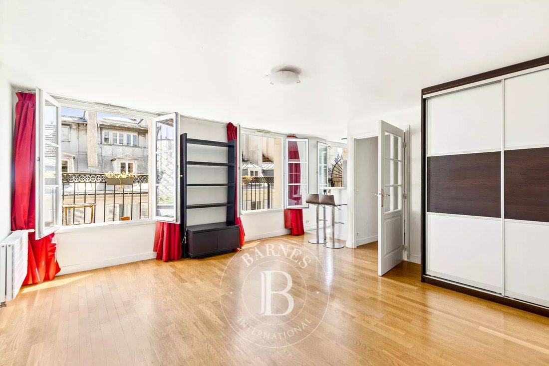 Apartment in Elysées-Madeleine, Paris 8e Arrondissement, Paris 3 - 18212830
