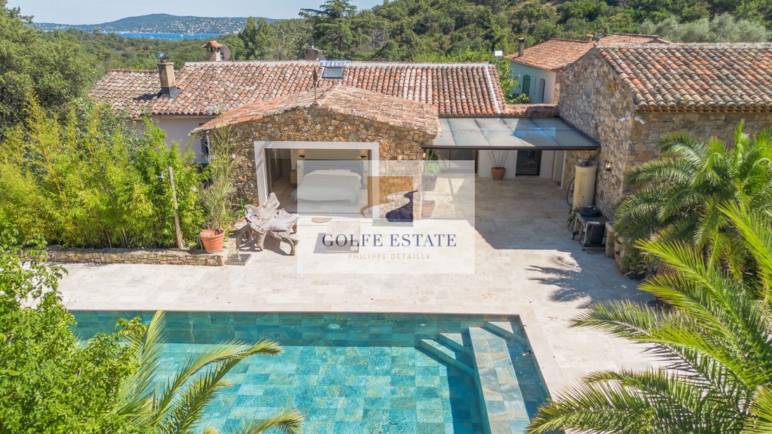 Estate in Grimaud, Provence-Alpes-Côte d'Azur, France 1 - 18212210