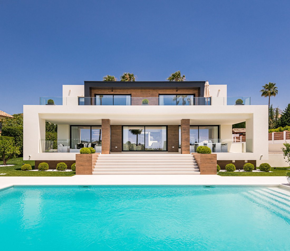 Villa in Nueva Andalucia, Marbella, Spain 2 - 18211037