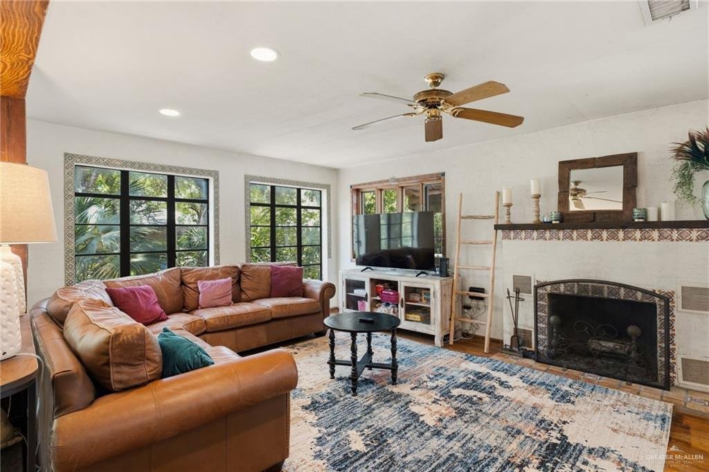 House in Laguna Seca, Texas, United States 4 - 18211333