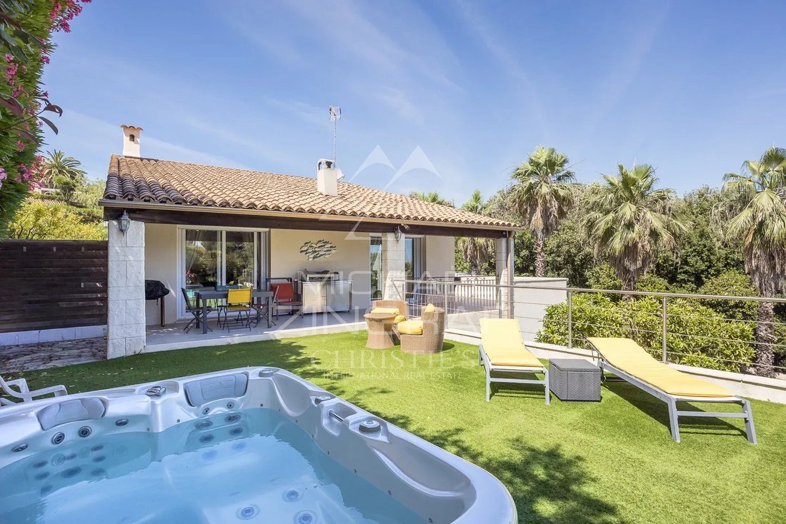 Villa in Val de Cagne-Colline Route de Vence, Cagnes-sur-Mer, France 1 - 18211292