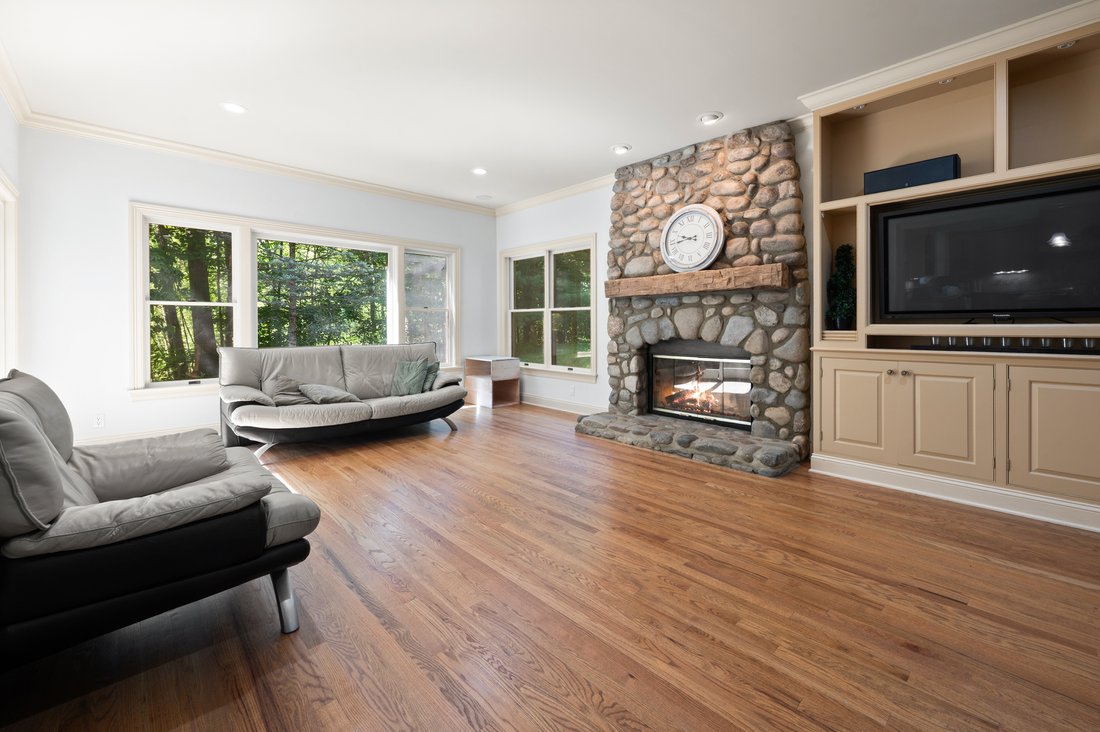House in Bedford, New York, United States 5 - 18213249
