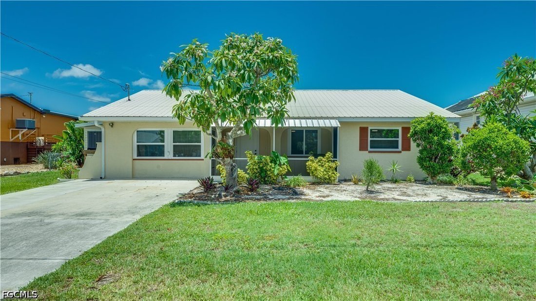 House in Saint James City, Florida, United States 1 - 18212555